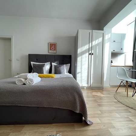 Bricks Studio Apartments ติรานา ภายนอก รูปภาพ