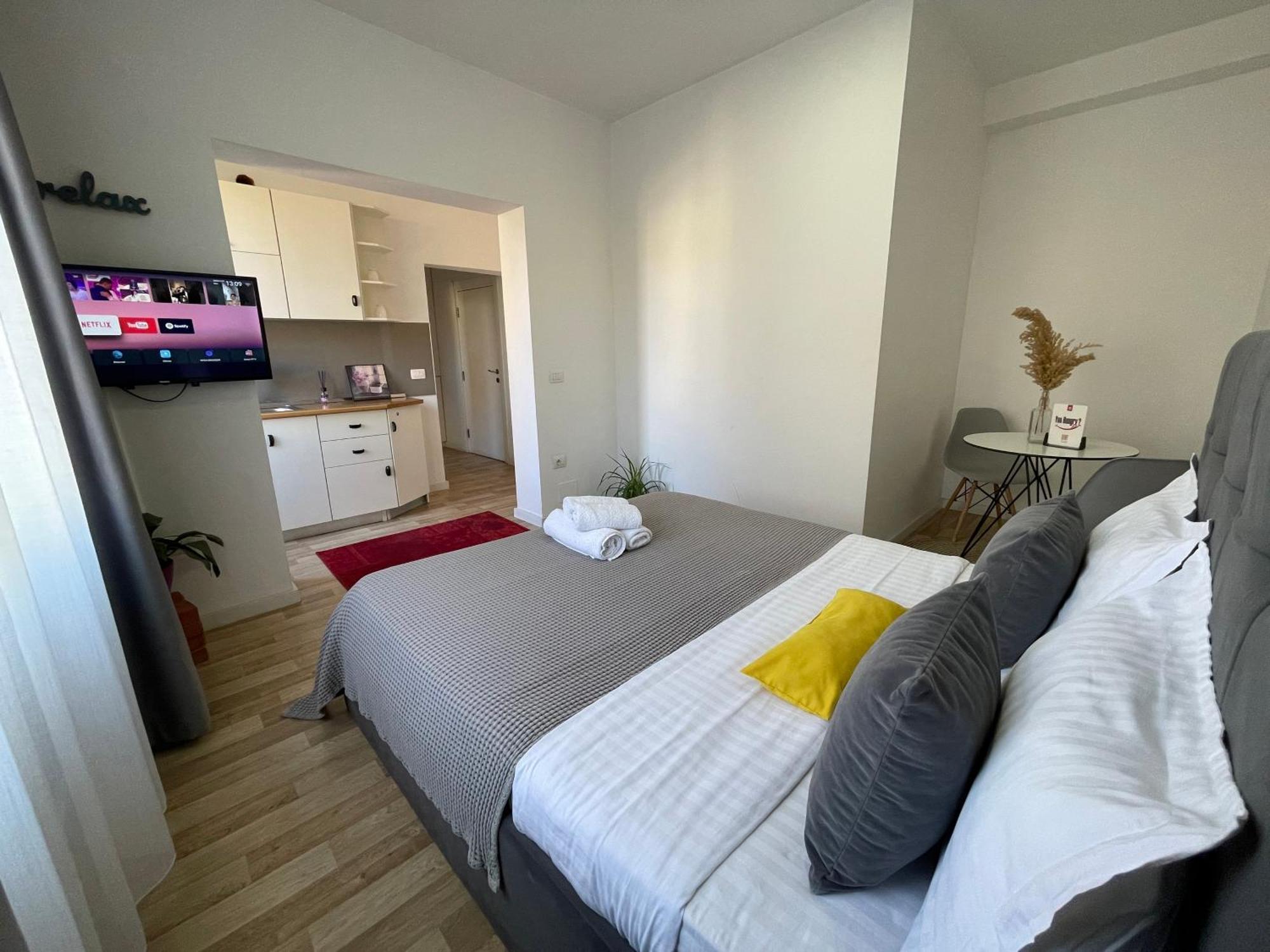 Bricks Studio Apartments ติรานา ภายนอก รูปภาพ